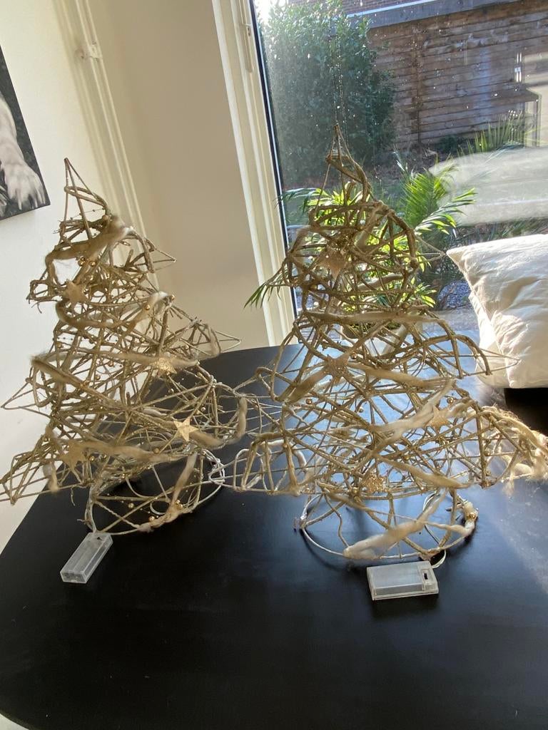 Kerstbomen van metaal en hout, Diversen, Kerst, Ophalen, Zo goed als nieuw
