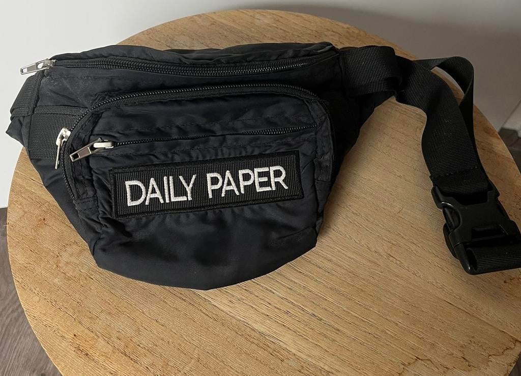 Daily Paper fanny pack, Sieraden, Tassen en Uiterlijk, Tassen | Schoudertassen, Ophalen of Verzenden, Zo goed als nieuw, Zwart