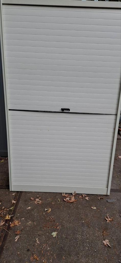 Roldeurkast/garagekast/schuurkast, Huis en Inrichting, Kasten | Roldeurkasten en Archiefkasten, Ophalen of Verzenden, 25 tot 50 cm