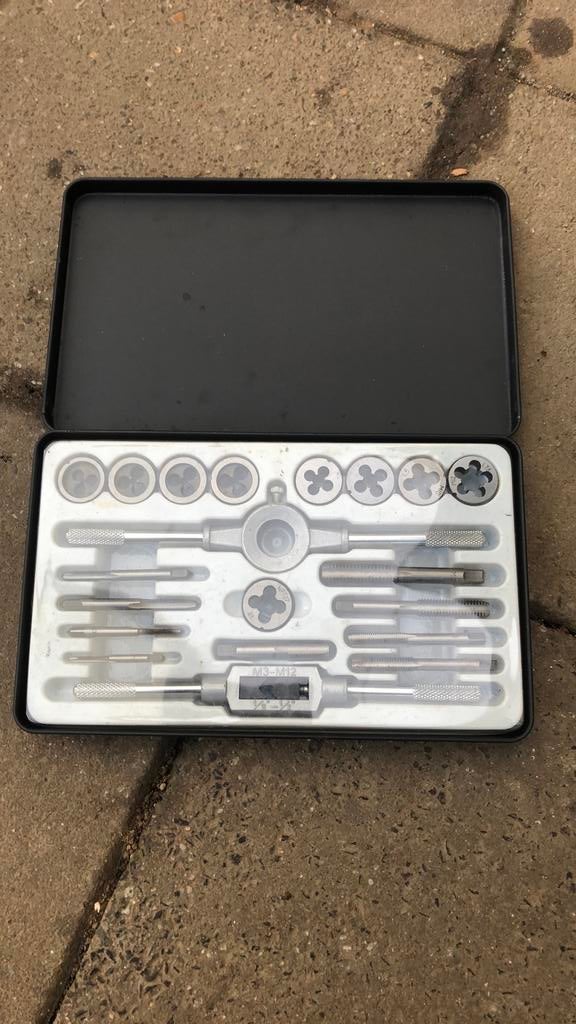 Set gereedschap, Ophalen, Nieuw