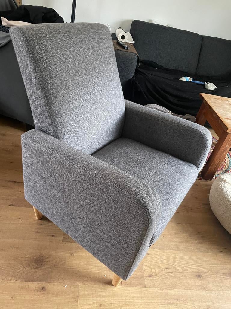 Vrij nieuwe grijze fauteuil van Jysk Gedved, Ophalen, 75 tot 100 cm, Zo goed als nieuw, Stof