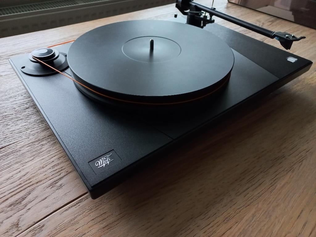 Mofi Ultradeck draaitafel  + Ortofon 2M Black element, Ophalen, Zo goed als nieuw, Platenspeler, Overige merken