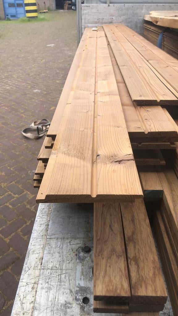Restpartij thermisch gemodificeerd vuren rabat channelsiding