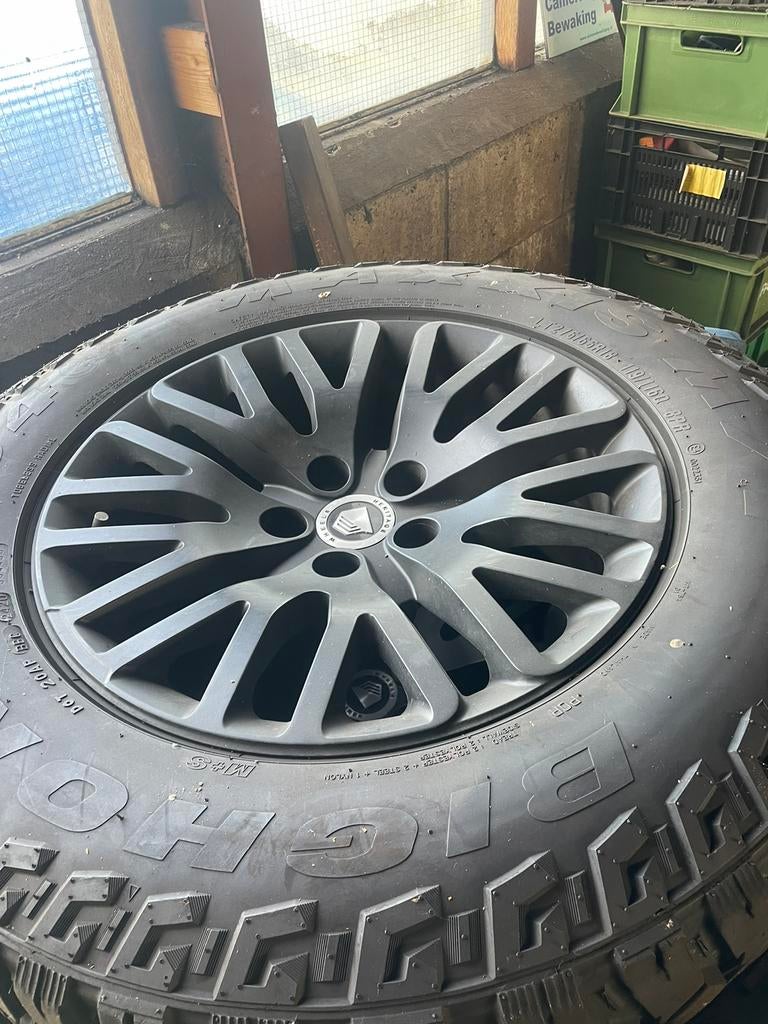 Set Heritage Custom velgen new Defender offroad banden, Auto-onderdelen, Banden en Velgen, Ophalen of Verzenden, Band(en)