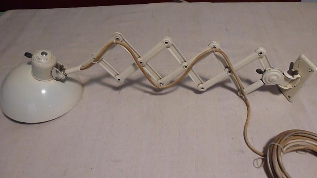 KAISER idell,SCHAARLAMP,BAUHAUS,WANDLAMP.C.DELL,BUREAULAMP, Gebruikt, 50 tot 75 cm, Ophalen of Verzenden, Metaal