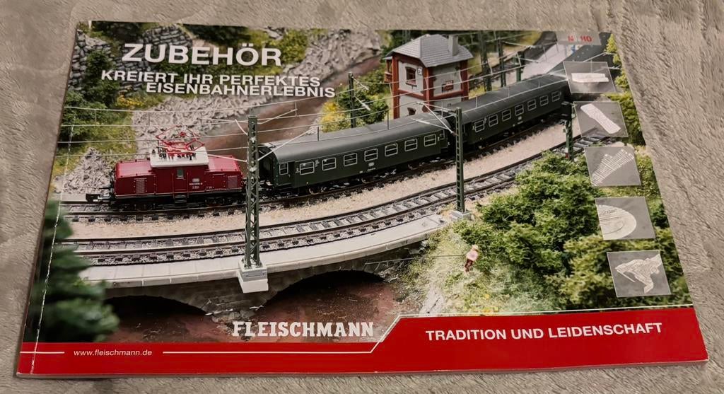 Fleischmann Modeltrein Catalogus 2019 #3. ZGAN, Ophalen of Verzenden, Zo goed als nieuw, Catalogus