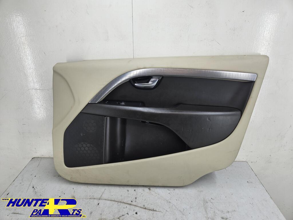 Portierbekleding RV beige Volvo V70 III ('07-'17) 30649482, Gebruikt, Ophalen of Verzenden, Volvo, Volvo