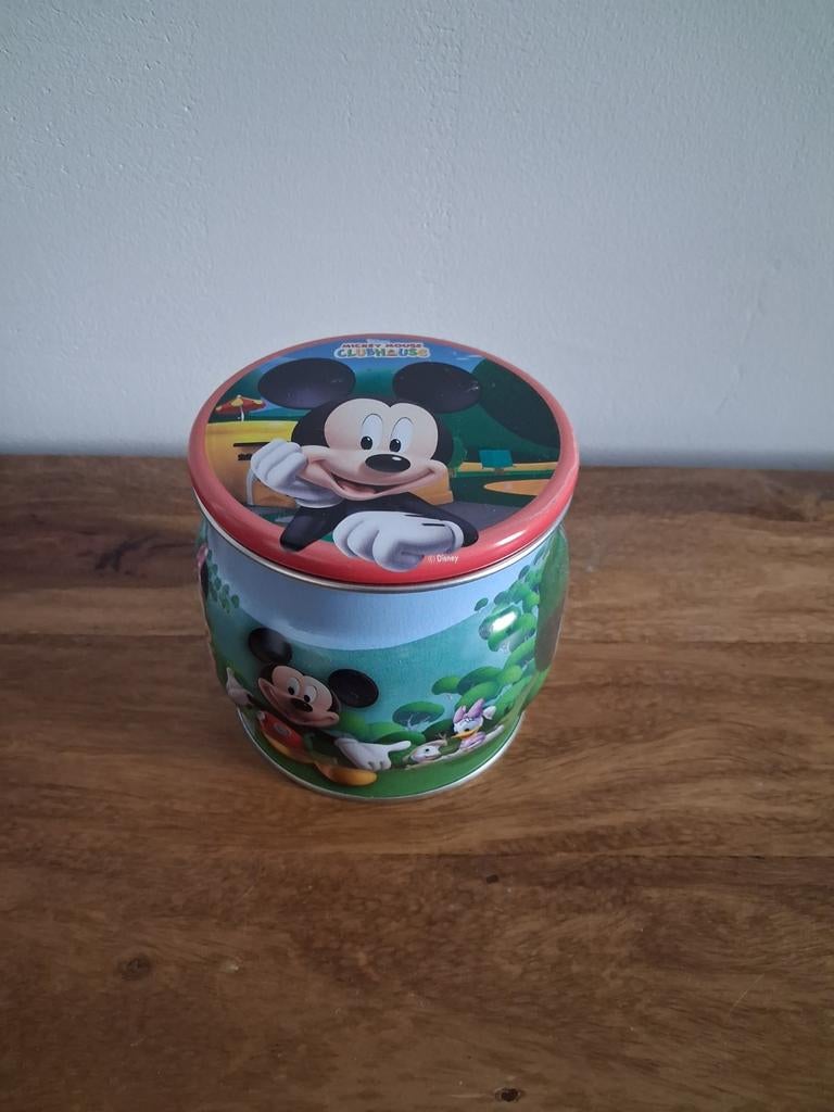 Ijzeren blik Met Mickey mouse, Verzamelen, Disney, Ophalen of Verzenden, Mickey Mouse, Zo goed als nieuw, Beeldje of Figuurtje