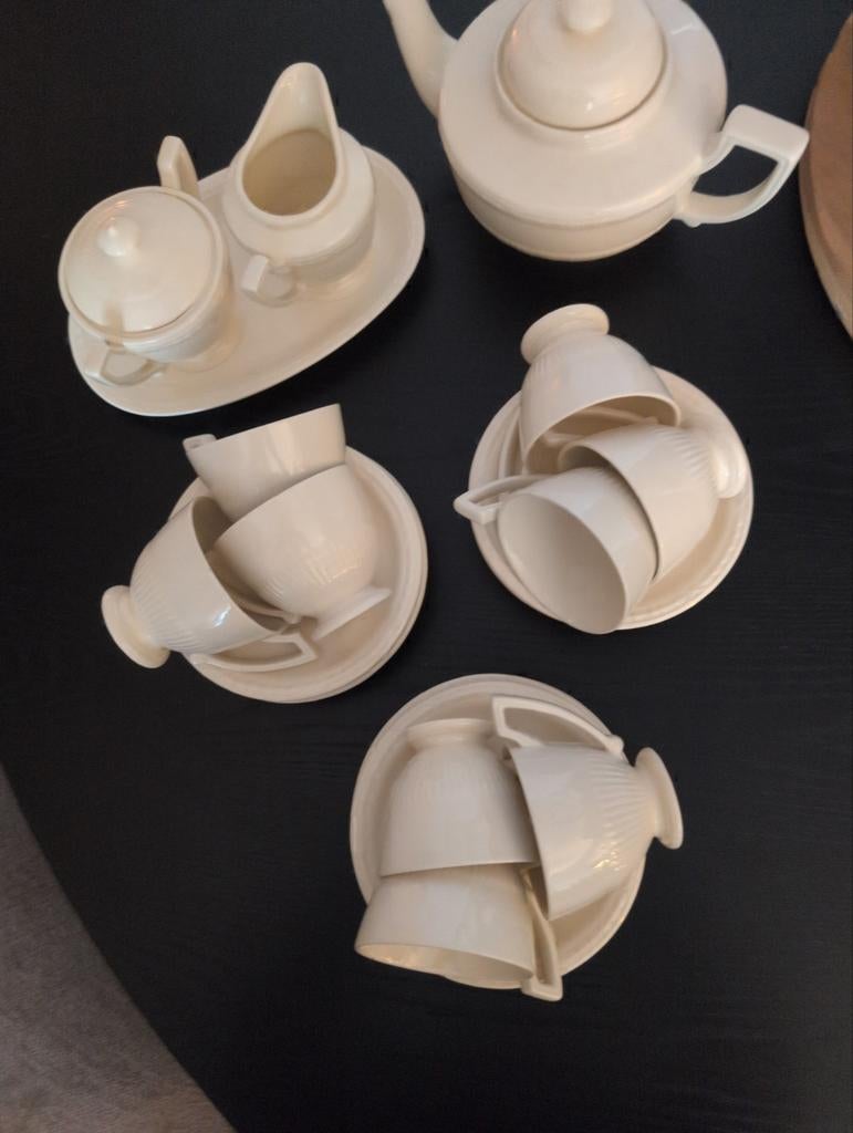 Heb alles compleet 9 delig Recamier servies nieuw, Huis en Inrichting, Ophalen of Verzenden, Nieuw, Aardewerk, Overige stijlen