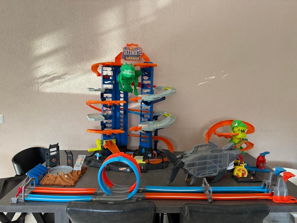 Hot Wheels Ultimate Garage met extra bane grote set complee, Racebaan, Ophalen of Verzenden, Zo goed als nieuw, Hot Wheels