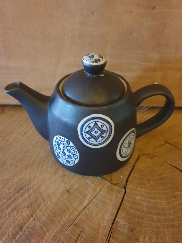 Vintage Zwarte Theepot met Blauwe Accenten, Ophalen of Verzenden