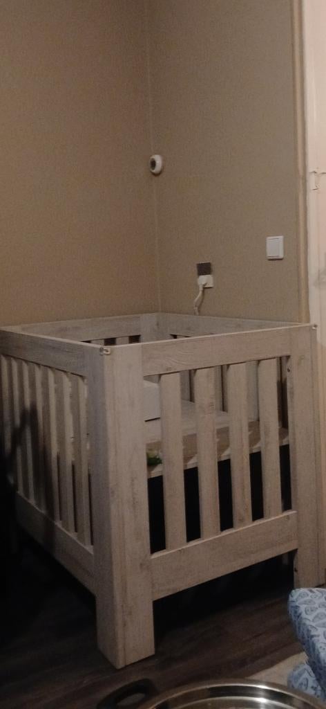 Baby box, Ophalen of Verzenden