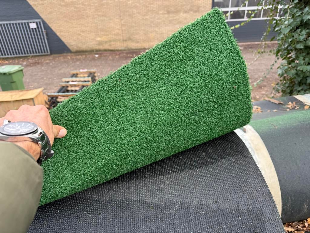 Te koop gebruikt kunstgras  8 euro/m2, Ophalen of Verzenden, Zo goed als nieuw