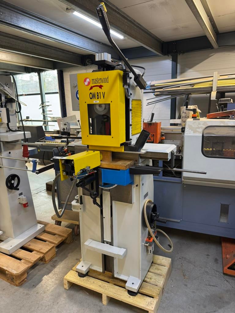 Gatensteek machine masterwood, Zakelijke goederen, Machines en Bouw | Houtbewerking, Ophalen of Verzenden
