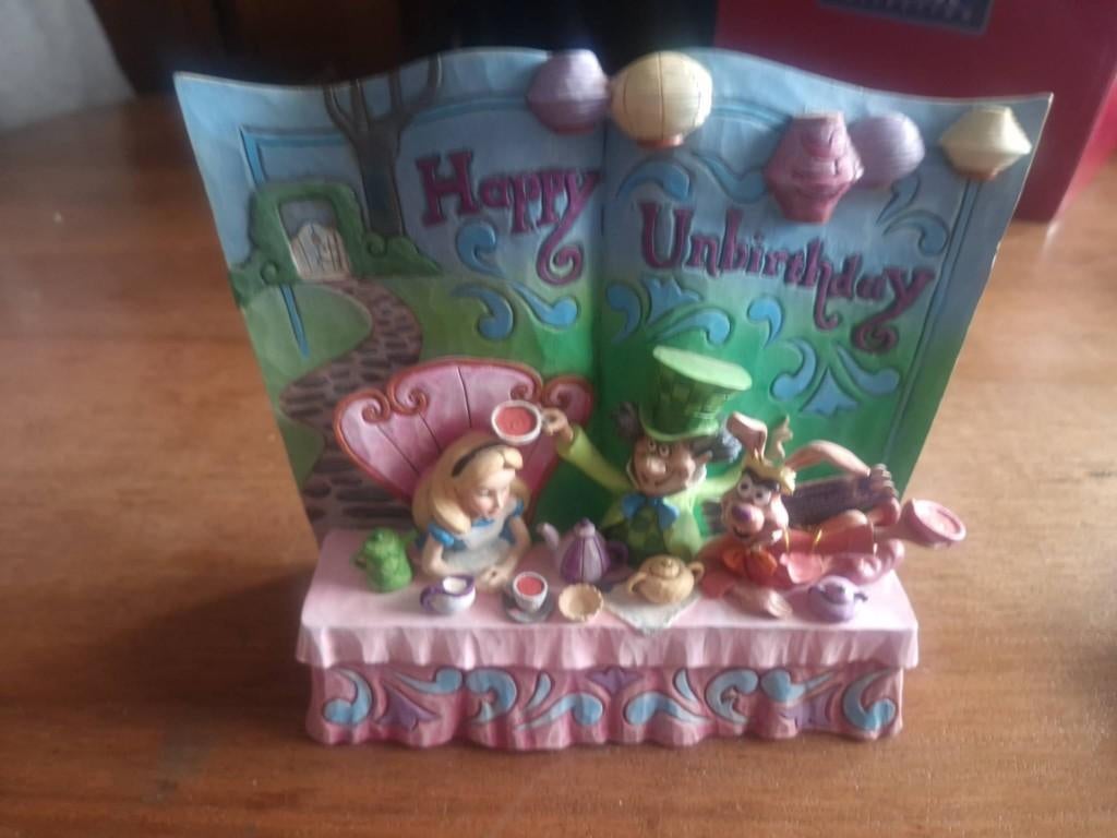 Disney tradition s alice storybook, Verzamelen, Disney, Ophalen of Verzenden, Overige figuren, Zo goed als nieuw, Beeldje of Figuurtje