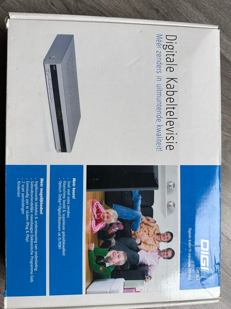 Digi One STB-85ir Digitale Kabel TV Decoder, Ophalen, Nieuw, Decoder
