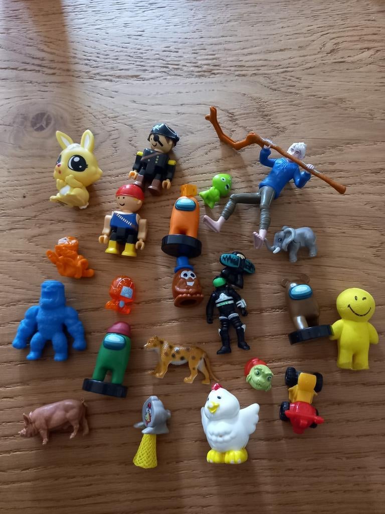 Diverse poppetjes o.a. Among Us en Gogo's, Ophalen of Verzenden, Gebruikt