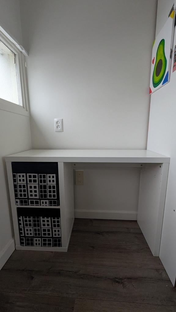 Ikea Kallax bureau met 2 Drona opbergdozen, Ophalen, Zo goed als nieuw