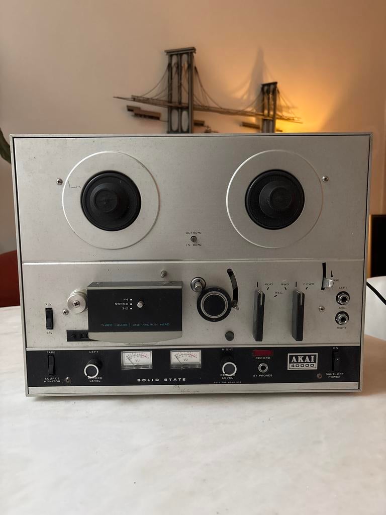 Akai 400000 Bandrecorder - Klassieker!, Audio, Tv en Foto, Bandrecorders, Ophalen of Verzenden, Bandrecorder, Met stofkap