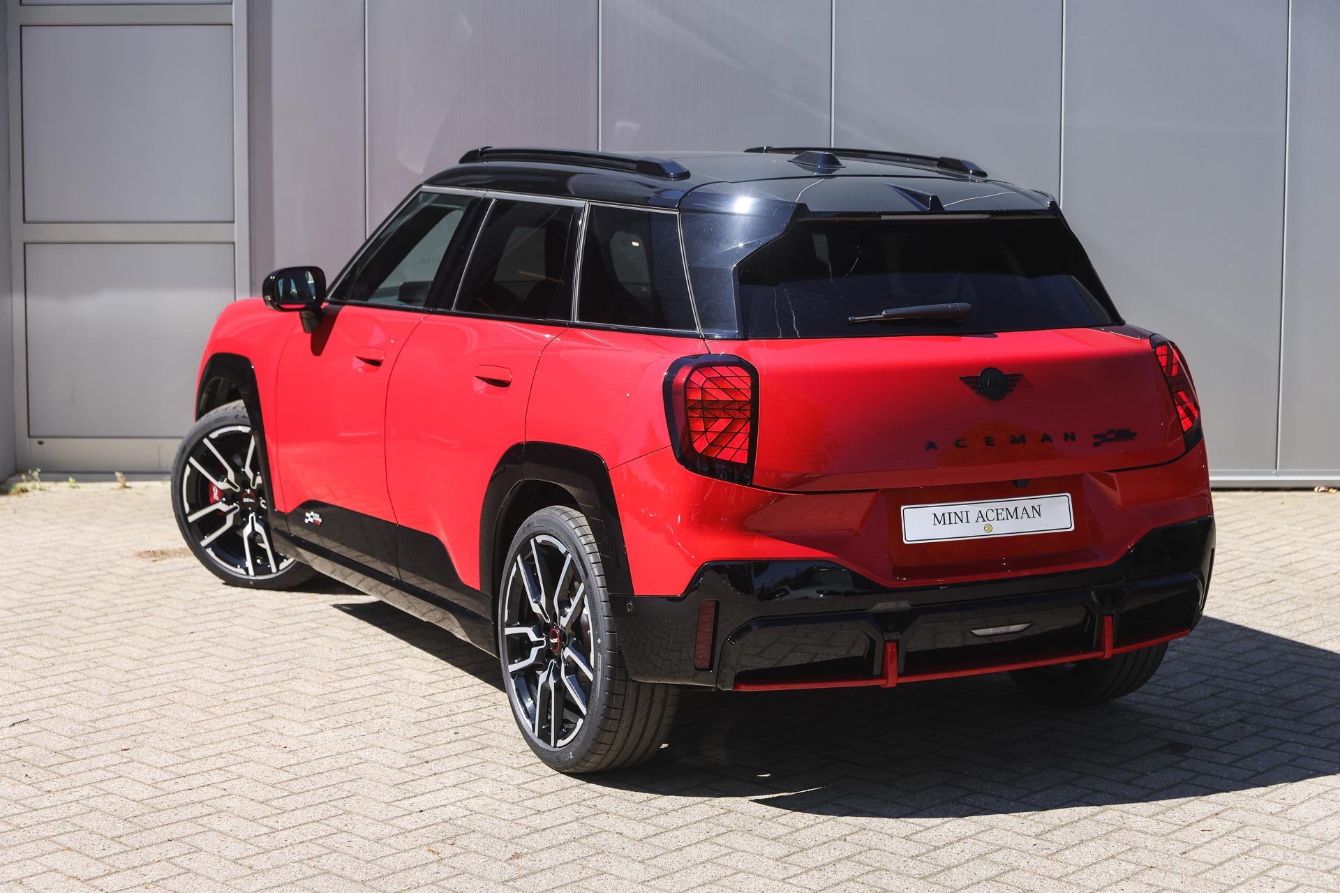 MINI Aceman E / John Cooper Works / Pakket M / 19" JCW Spoke, Dealer onderhouden, Zwart, Leder en Stof, 1725 kg
