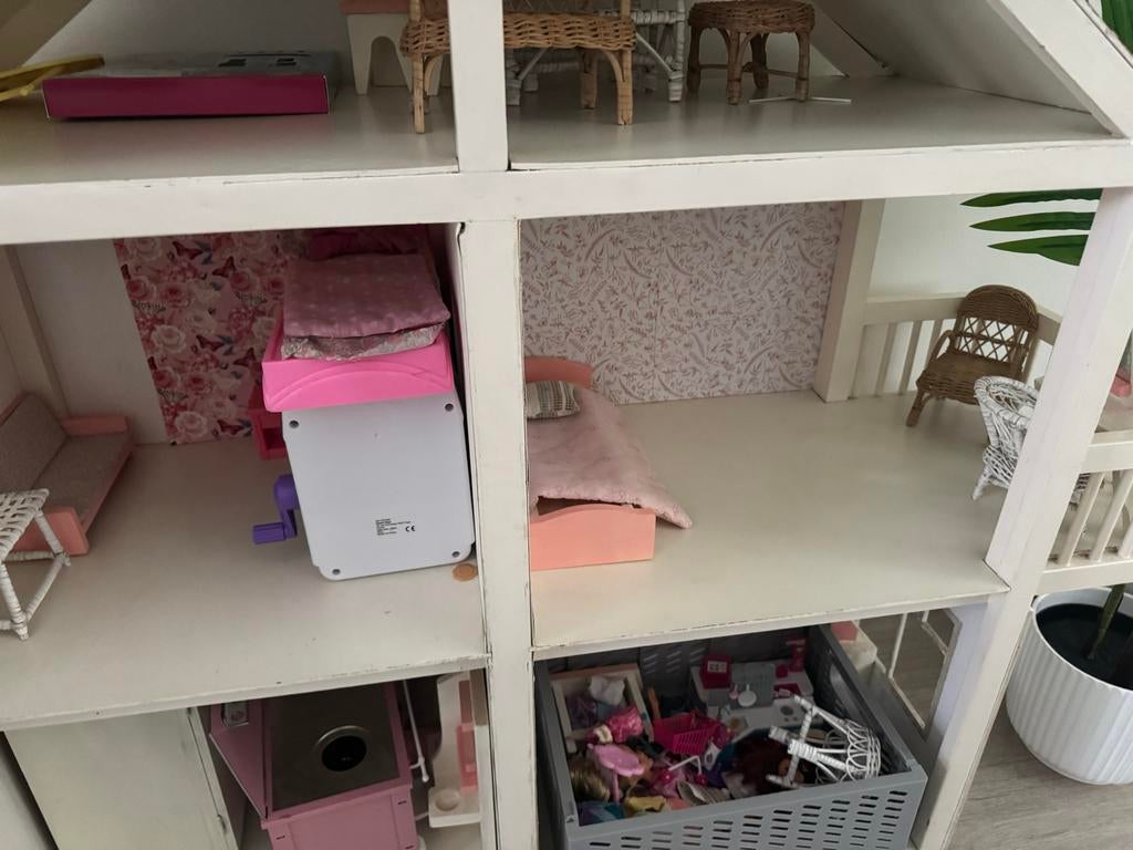 Opknap poppenhuis + spulletjes, Ophalen of Verzenden, Poppenhuis