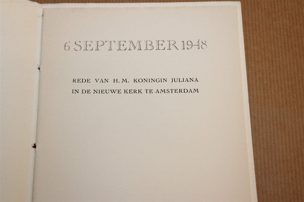 Zeldzaam Rede Inhuldiging Koningin Juliana 1948 - Oplage 500, Ophalen of Verzenden, Gelezen