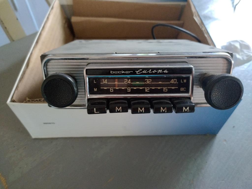 Becker Europa autoradio - elektrische werking onbekend, Ophalen of Verzenden