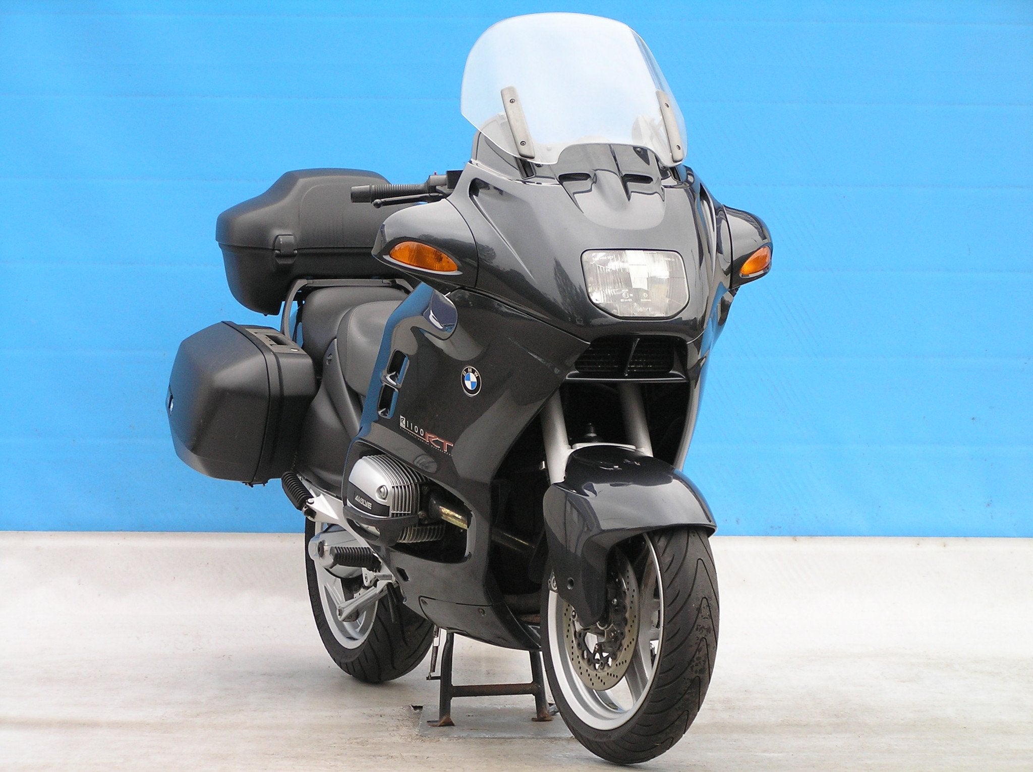 BMW R1100RT (bj 1999), BMW group Nederland B.V., Contactus@bmw-motorrad.nl, Einsteinstraat 5
2289CC  Rijswijk, NL, Toermotor