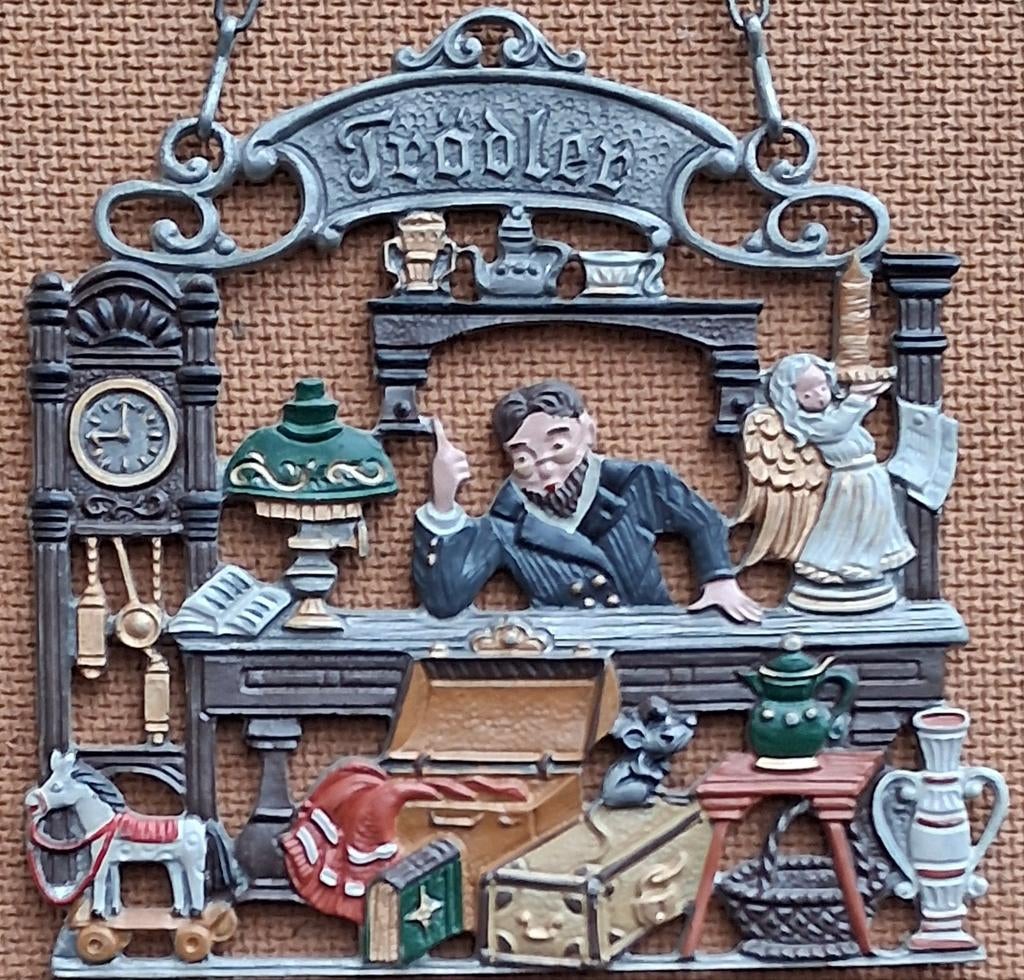 Antiekwinkel. Muurhanger. Kuhn Zinn. Handpainted.  Duitsland, Antiek en Kunst, Ophalen