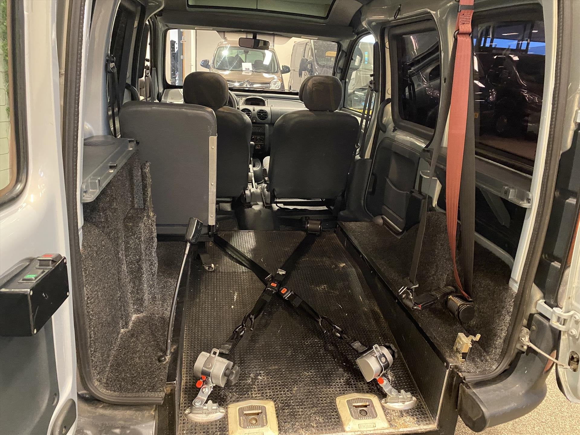 Renault Kangoo Rolstoelauto Automaat (airco), Auto's, Automaat, 12 maanden, Stof, Overige carrosserieën