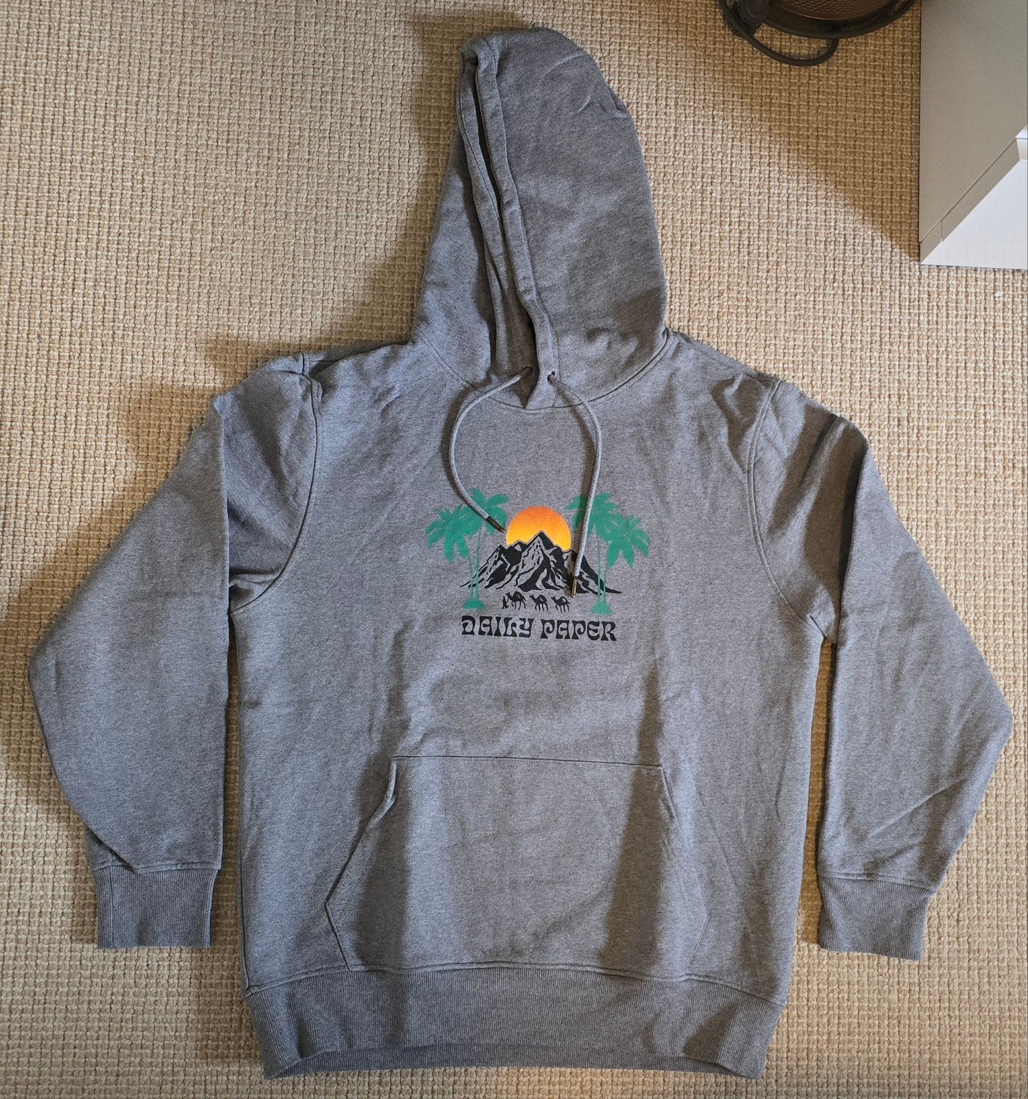 Daily Paper Hoodie Maat L - Grijs met print, Maat 52/54 (L), Ophalen of Verzenden, Zo goed als nieuw, Daily Paper