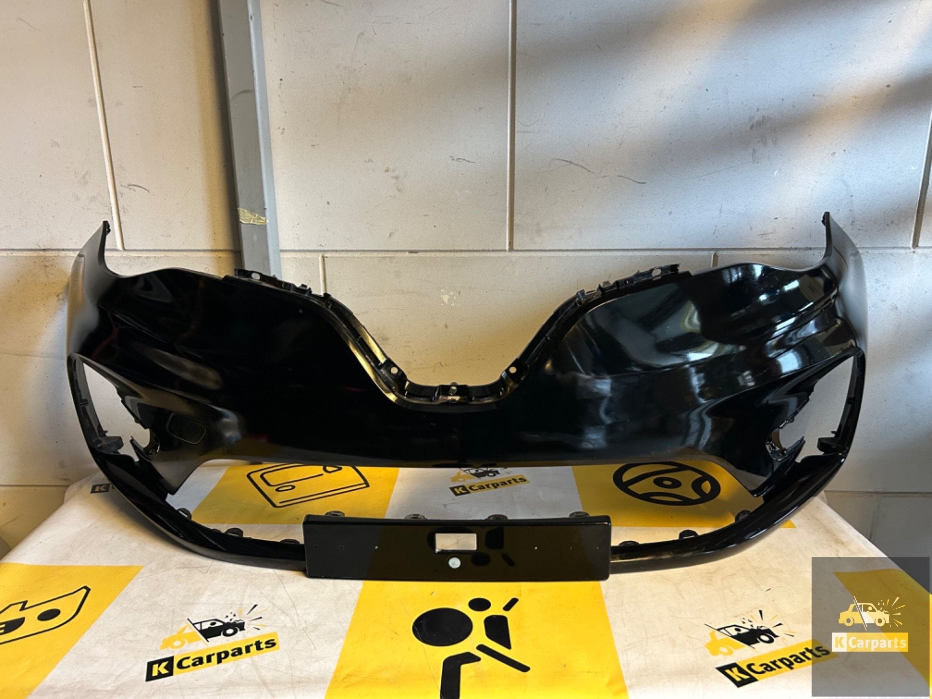 Renault Zoe Voorbumper origineel 2217036X bumper 2012-Heden, Info@fabrikant.eu, Ophalen of Verzenden, Bumper, Fabrikant BV