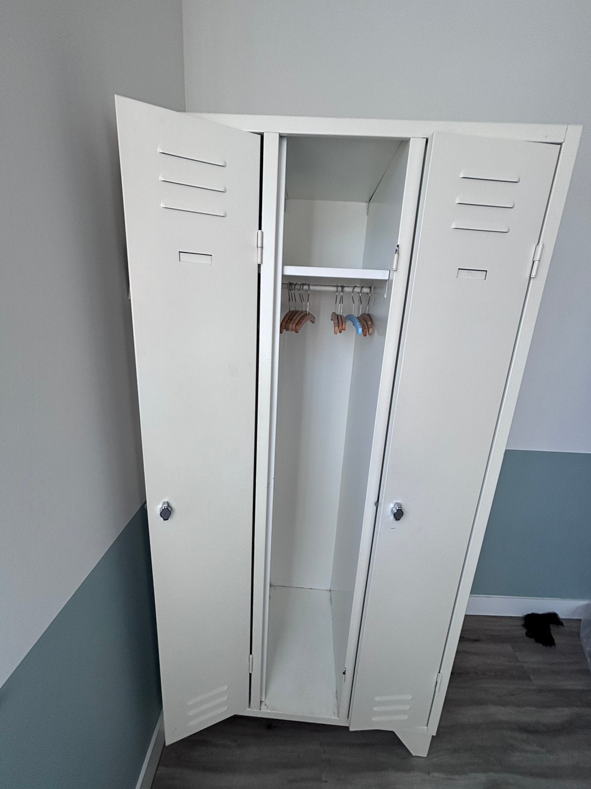Locker, Ophalen, Gebruikt