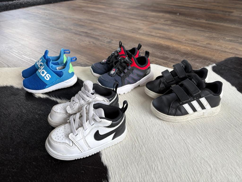 Adidas, Nike, Skechers kinderschoenen - diverse maten, Ophalen, Gebruikt, Jongen of Meisje, Sportschoenen
