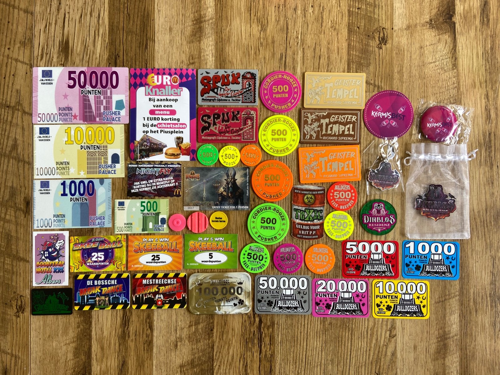 grote partij kermis penningen, Verzenden, Zo goed als nieuw