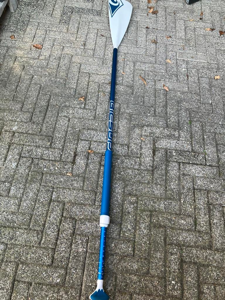 BIC SUP Peddel - Z.g.a.n. met drijf foam en lichtgewicht, Watersport en Boten, Ophalen of Verzenden, Zo goed als nieuw, Enkelbladige peddel