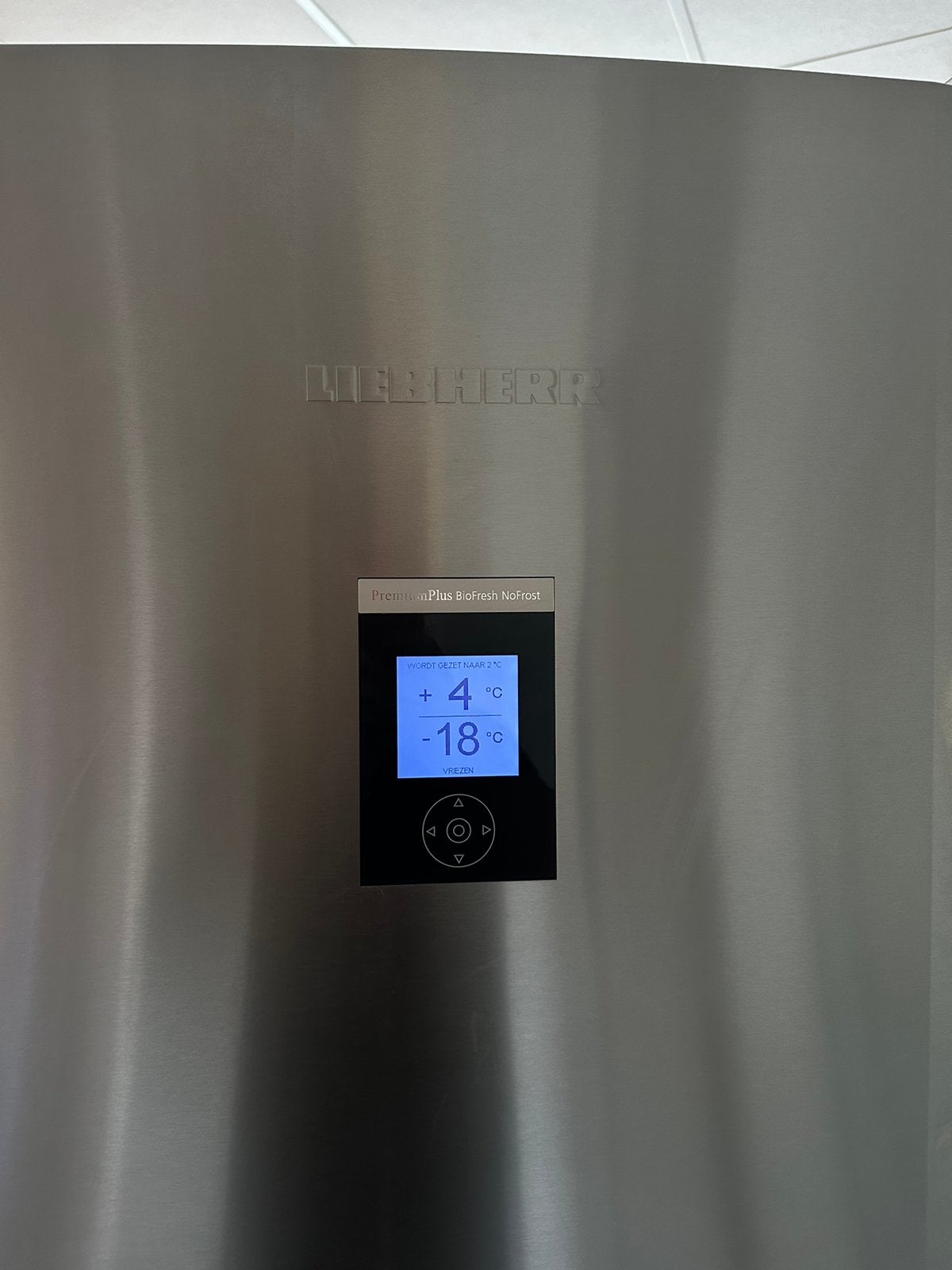 LIEBHERR RVS No Frost BioFresh KOELVRIESCOMBINATIE 385L, 200 liter of meer, Refurbished, Energieklasse A of zuiniger, LIEBHERR