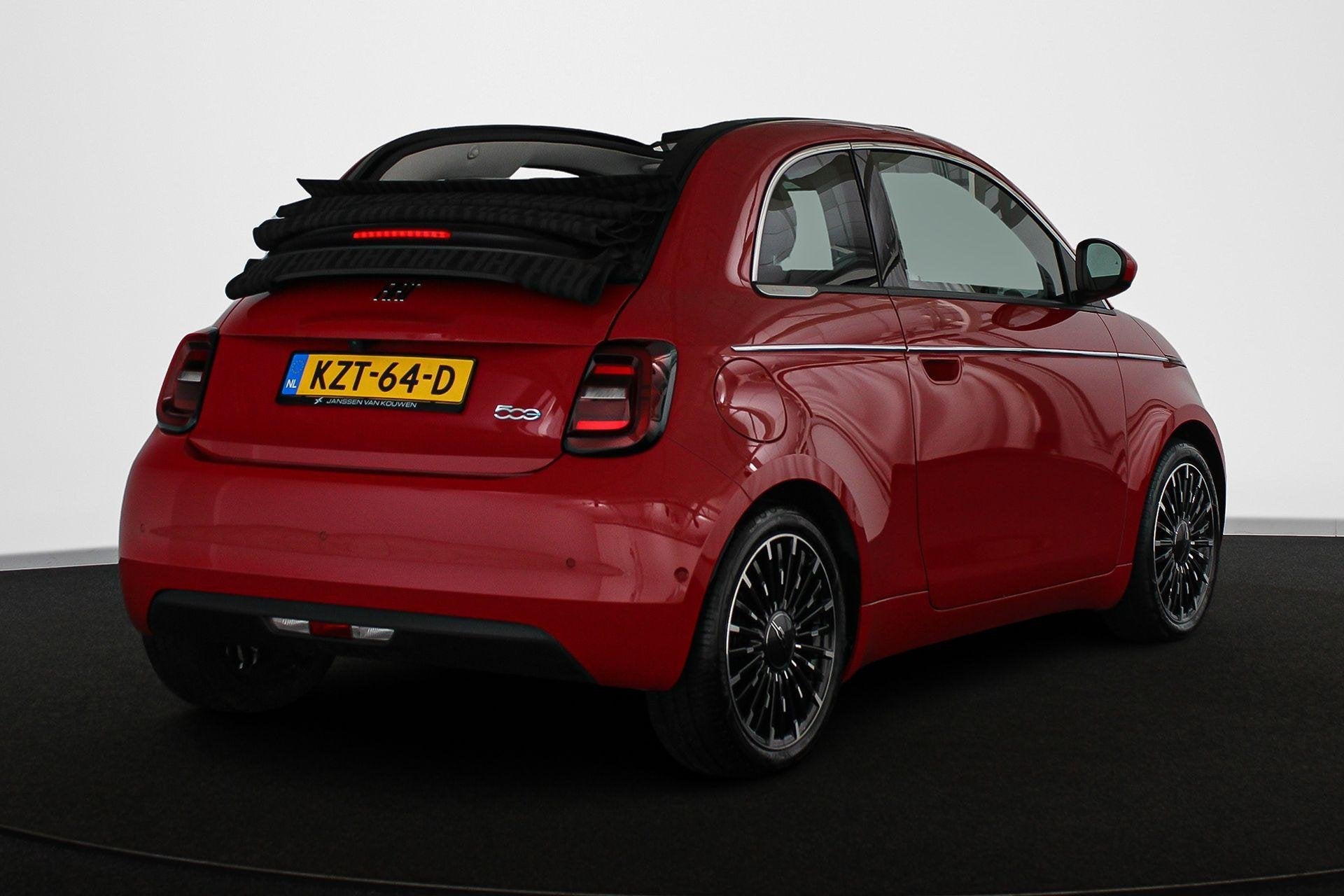 Fiat 500 C La Prima 42 kWh Cabrio Leder Stoelverwarming Came, Gebruikt, Cabriolet, 4 stoelen, https://media-marktplaats.export.dv.nl/24081291901/document-1.pdf