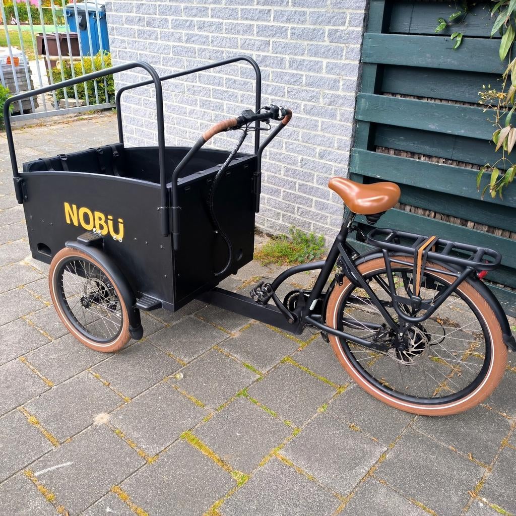 NOBU Robusto Bakfiets 36v 13,5ah - 1 jaar oud - Topstaat, Ophalen, Schijfrem, 4 kinderen of meer, Huif