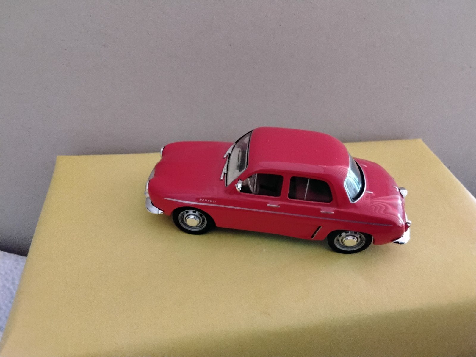 RENAULT  DAUPHINE, Ophalen of Verzenden, Auto, Overige merken