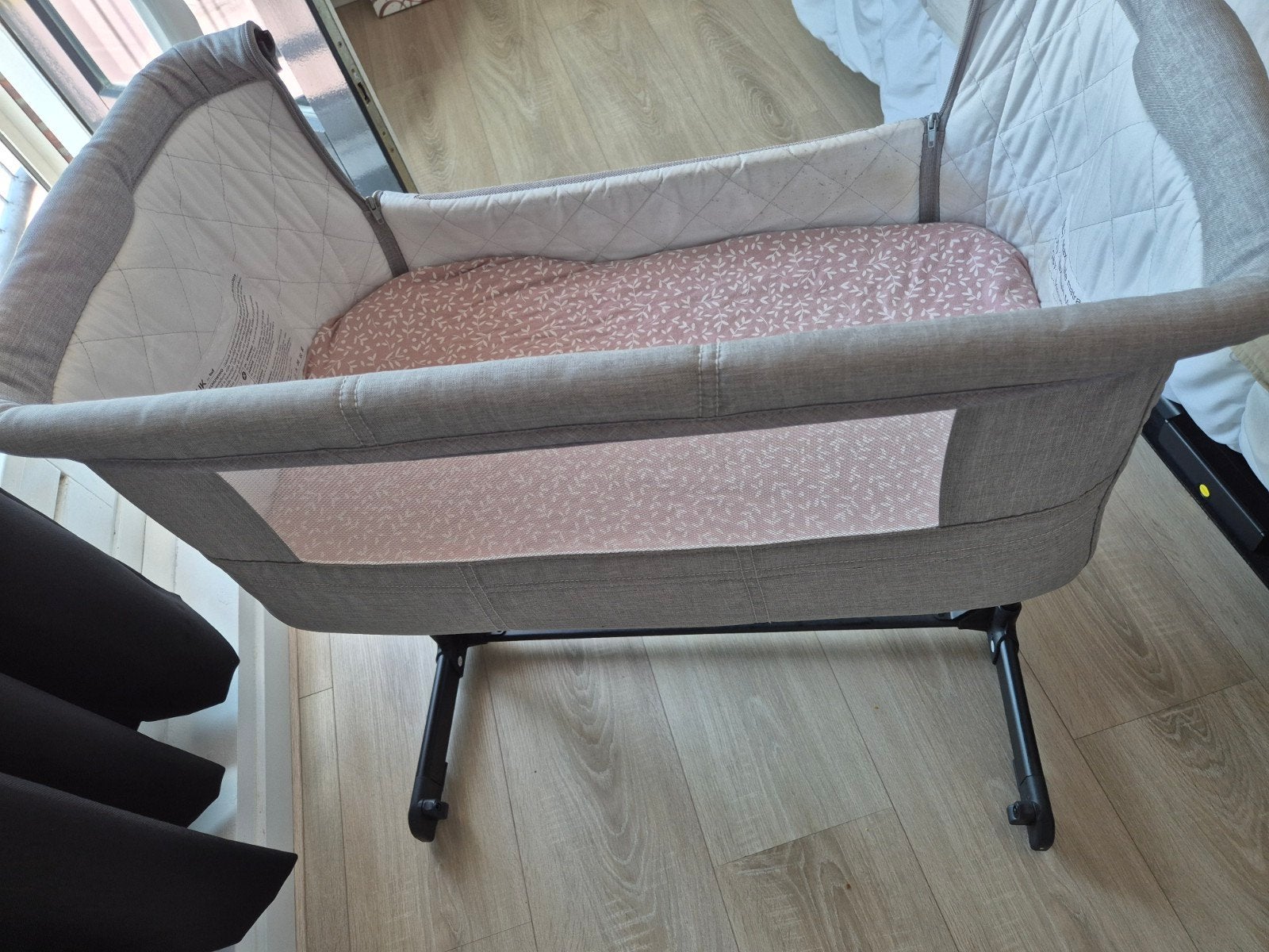 Verstelbaar wiegje/co-sleeper met 4 cm matras, Ophalen of Verzenden