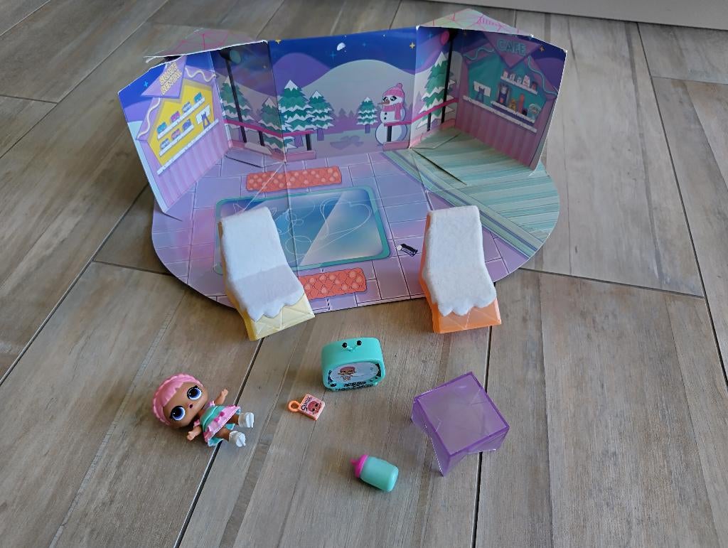 L.O.L. Surprise! Winter Chill Hangout Spaces speelset., Ophalen, Zo goed als nieuw, Poppenhuis