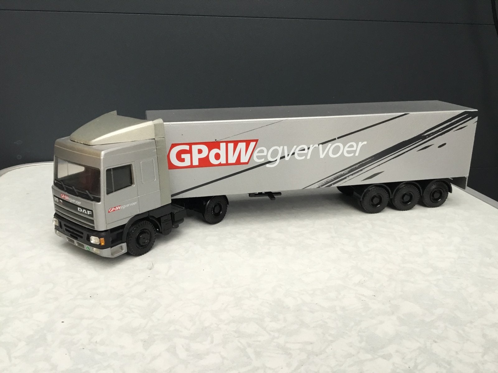 Lion Car Daf 95 Ati GPdWegvervoer, Hobby en Vrije tijd, Ophalen of Verzenden, Zo goed als nieuw, Bus of Vrachtwagen, Lion Toys