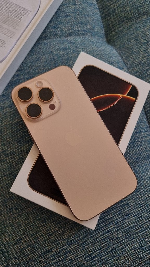 Nieuwe iPhone 16 Pro Max (niet gebruiken) - Titanium, Ophalen, 128 GB, IPhone 15 Pro Max, Zo goed als nieuw