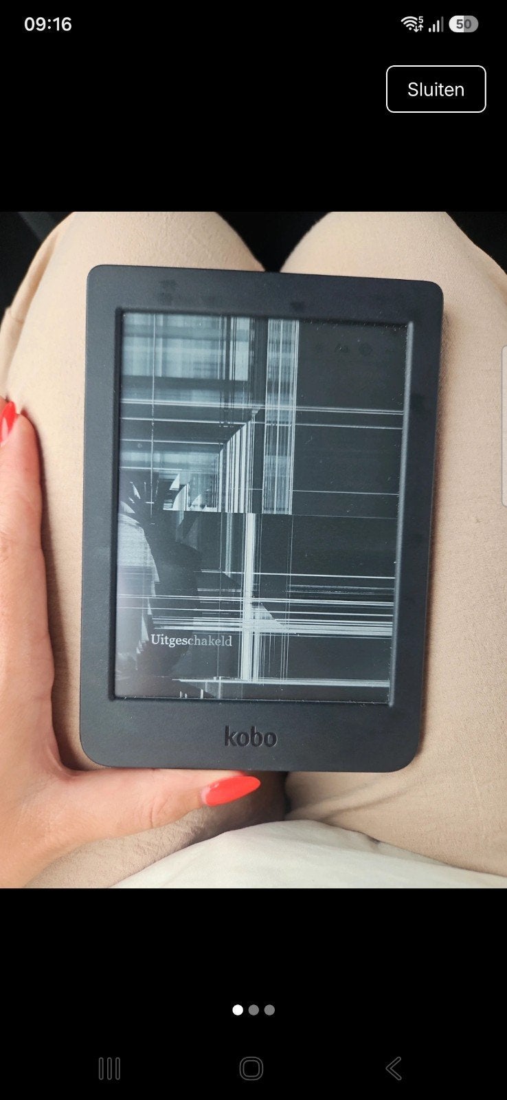 Kobo e-reader met kapot scherm - voor onderdelen, Computers en Software, E-readers, Niet werkend, 6 inch of minder, 4 GB of minder