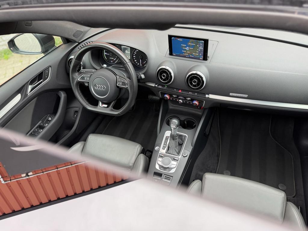 Audi A3 Sportback 1.4 e-tron PHEV S-Line Pano Leer Cruise 18, 8 kWh, Gebruikt, 4 cilinders, 150 pk