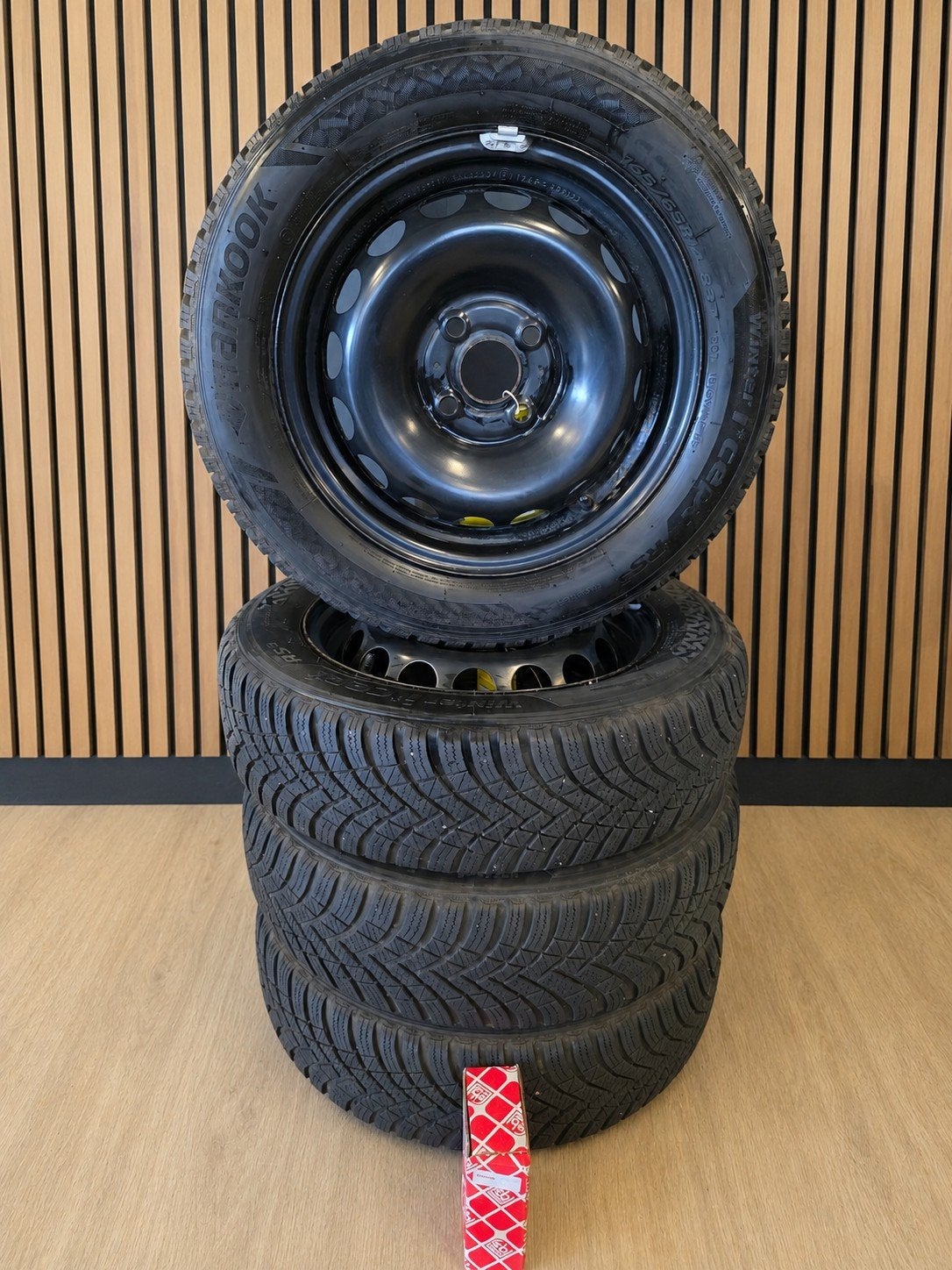 Aygo C1 107 Winterbanden set op velgen *Zie foto's*, Auto-onderdelen, Banden en Velgen, Ophalen, 14 inch, Gebruikt, Banden en Velgen