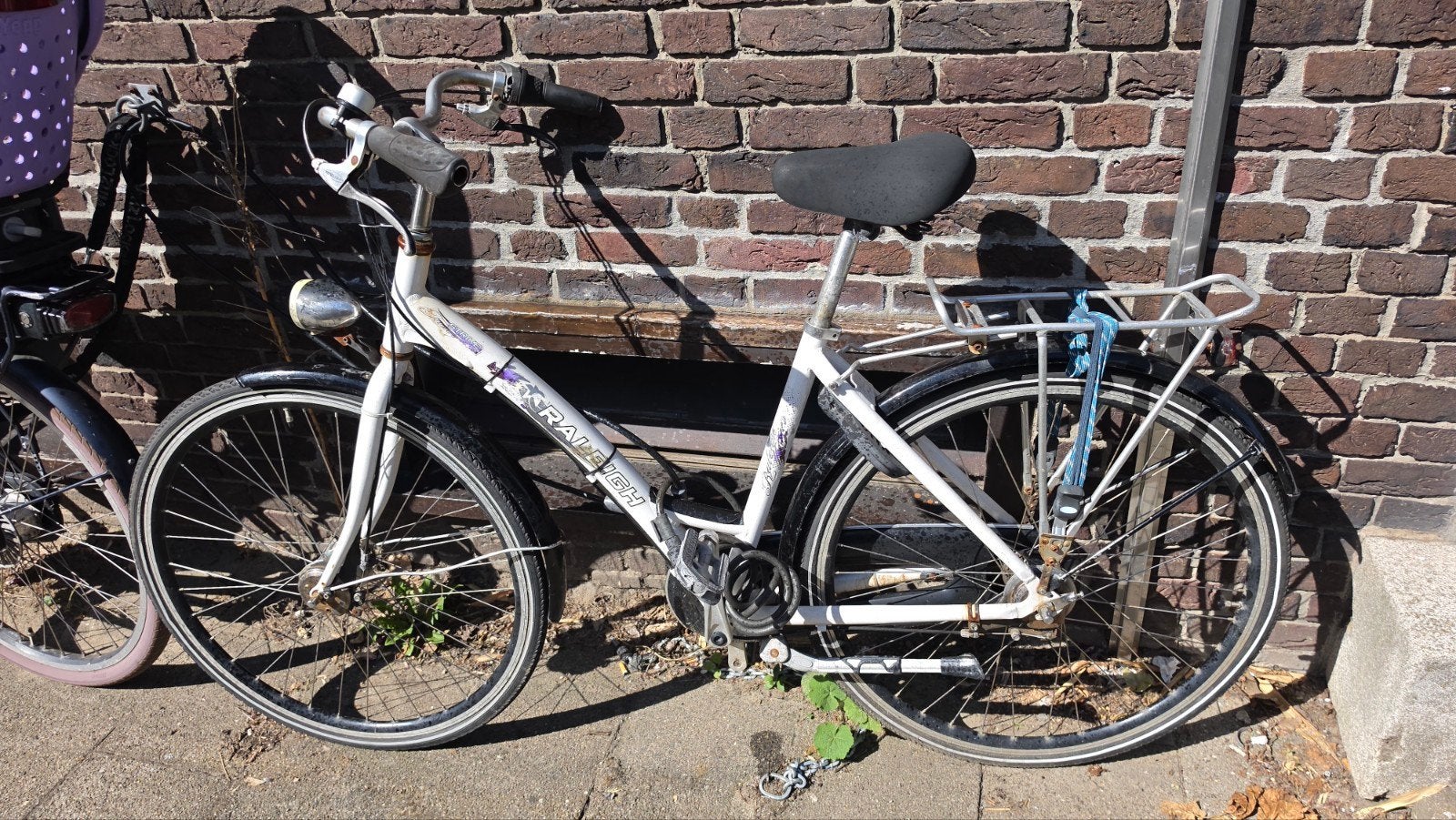 Damesfiets Raleigh, wit, 3 versnellingen, Overige merken, Velgrem, Versnellingen, Ophalen of Verzenden