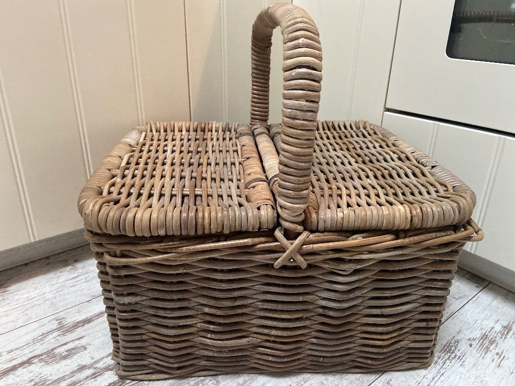 Rotan picnickmand van mandenmakerij, Ophalen, Rond, Zo goed als nieuw, Riet