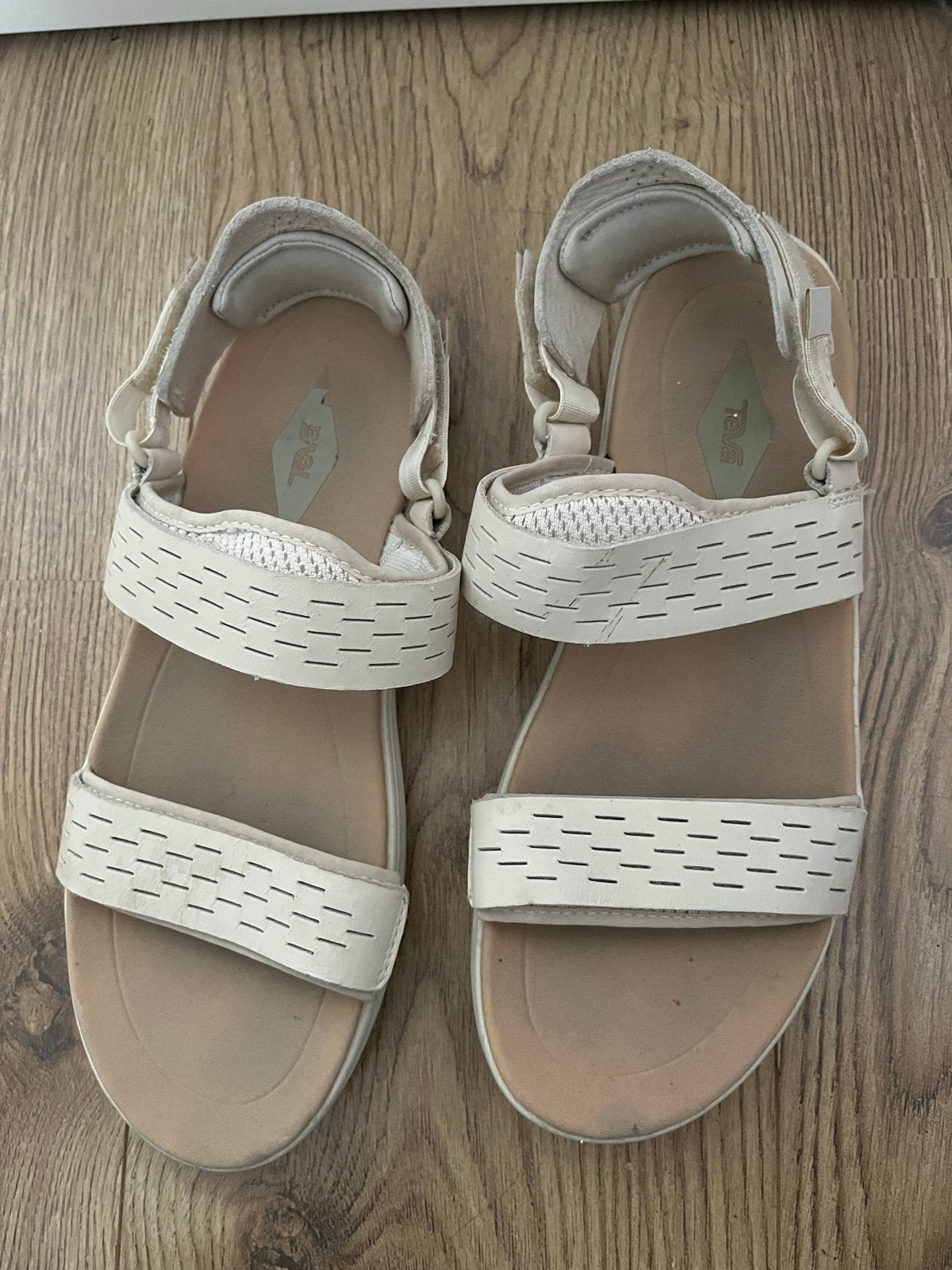 Teva sandalen maat 40, Kleding | Dames, Ophalen of Verzenden, Gedragen, Beige, Sandalen of Muiltjes